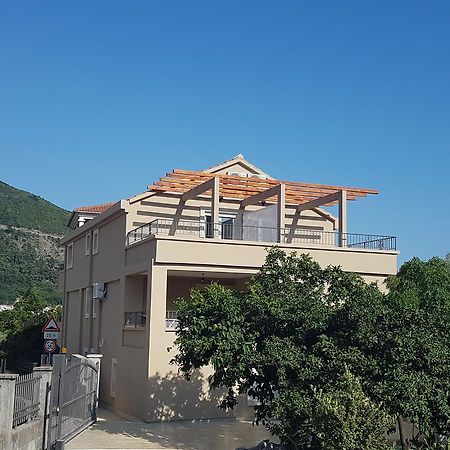 Apartments And Rooms Lijesevic Budva Ngoại thất bức ảnh