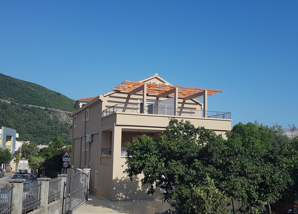 Apartments And Rooms Lijesevic Budva Ngoại thất bức ảnh