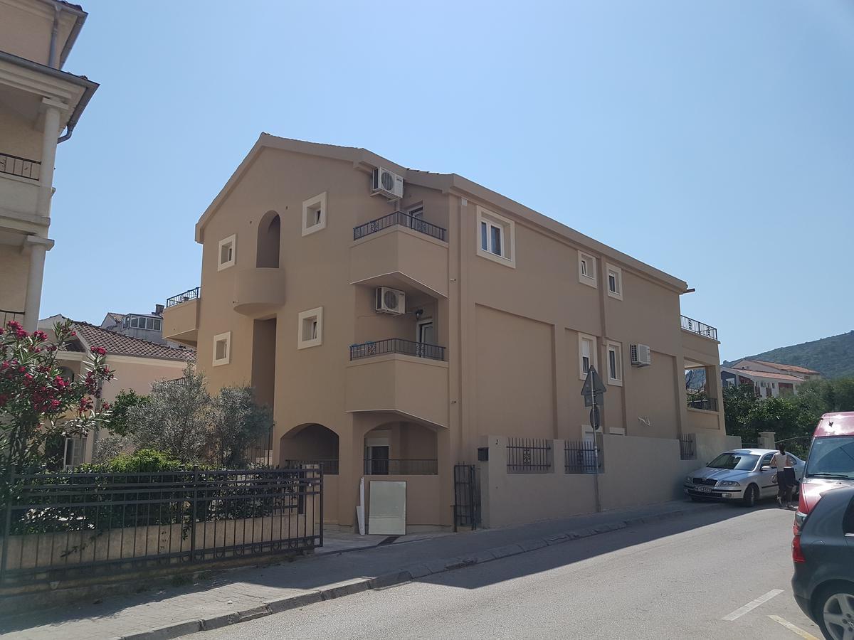 Apartments And Rooms Lijesevic Budva Ngoại thất bức ảnh